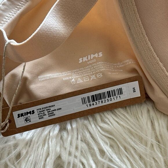 Skims Fits Everybody T-Shirt Bra Sand Size 44DDD - Picture 11 of 11